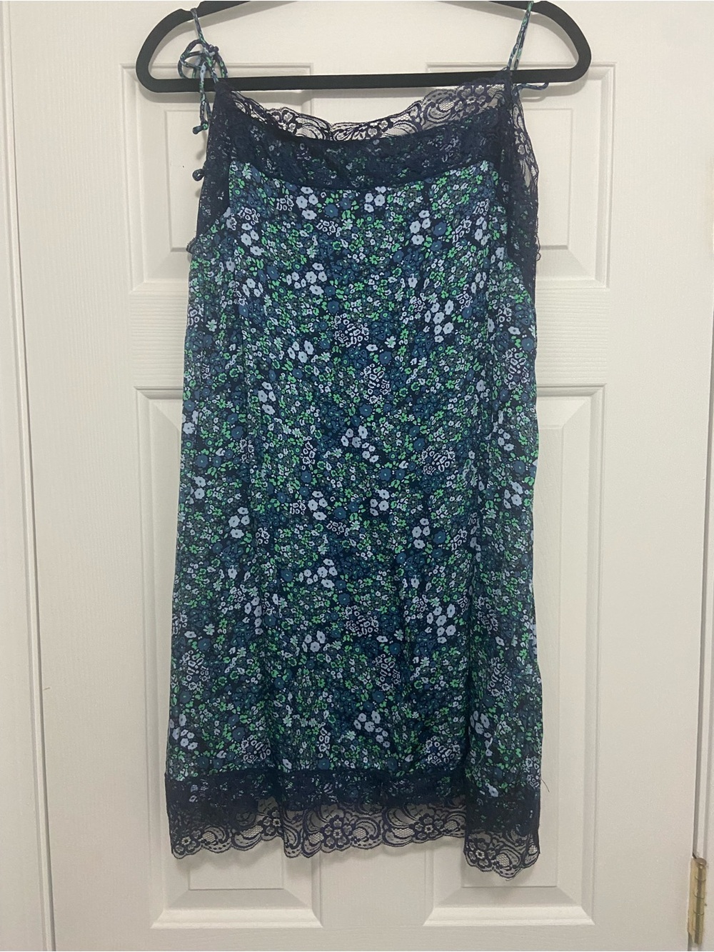 Aerie Women’s XXL Blue and Green Floral Lace Trim Nightgown Dress